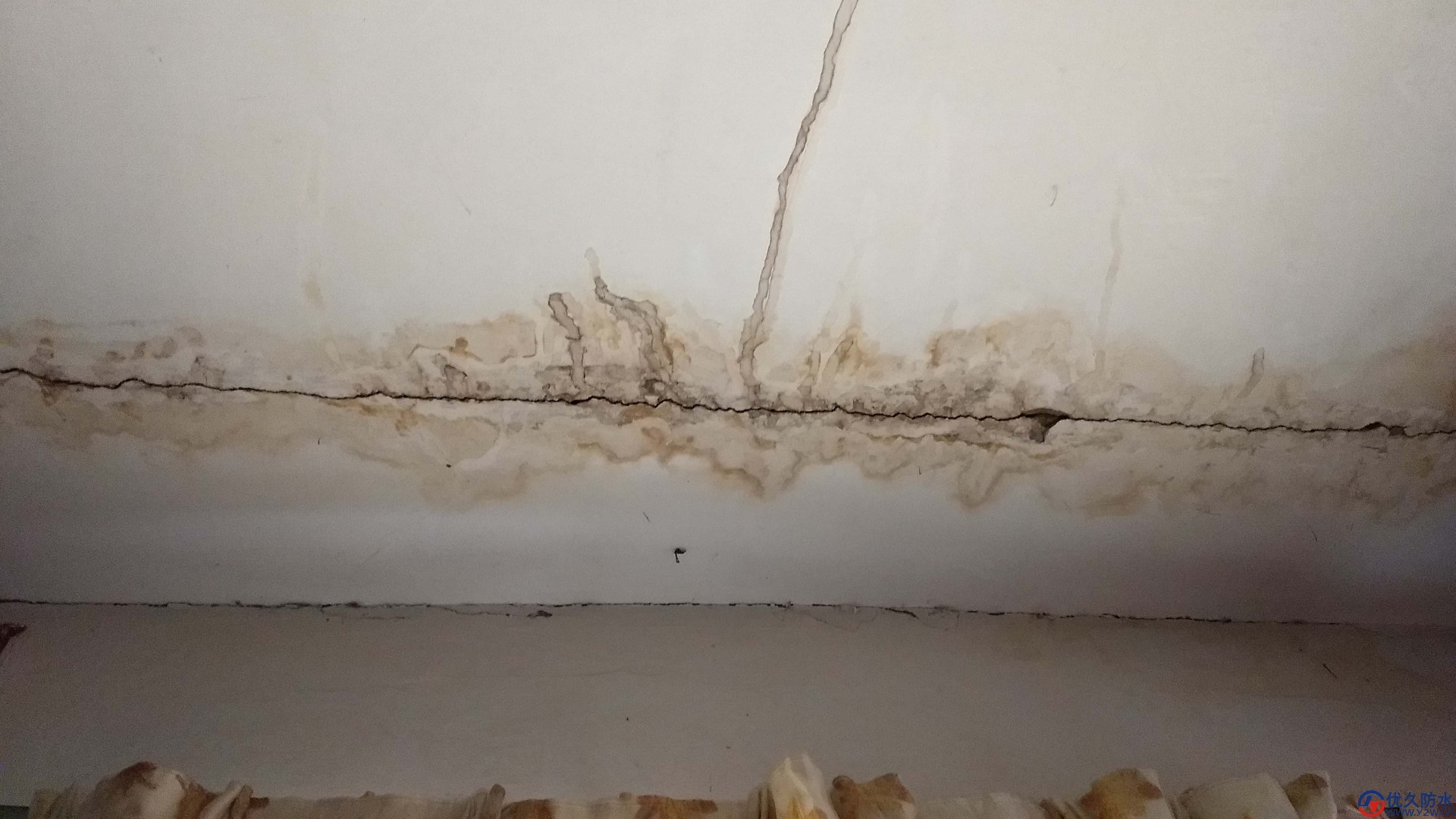 裂缝漏水的原因及施工方法 裂缝漏水的原因及施工方法