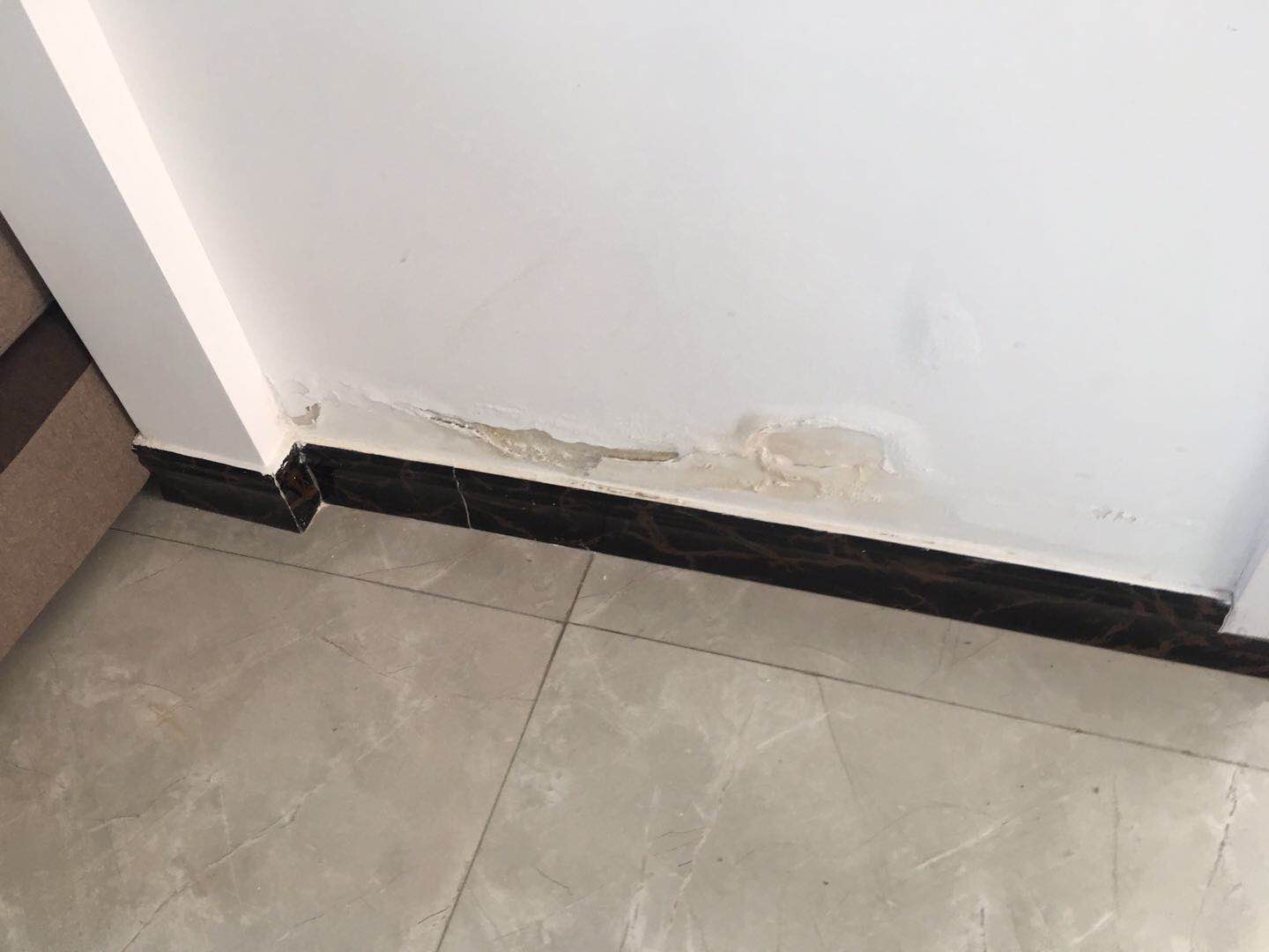 卫生间漏水不砸砖怎么处理及维修方法