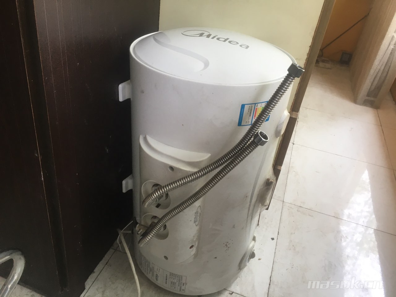 热水器水流小打不燃
