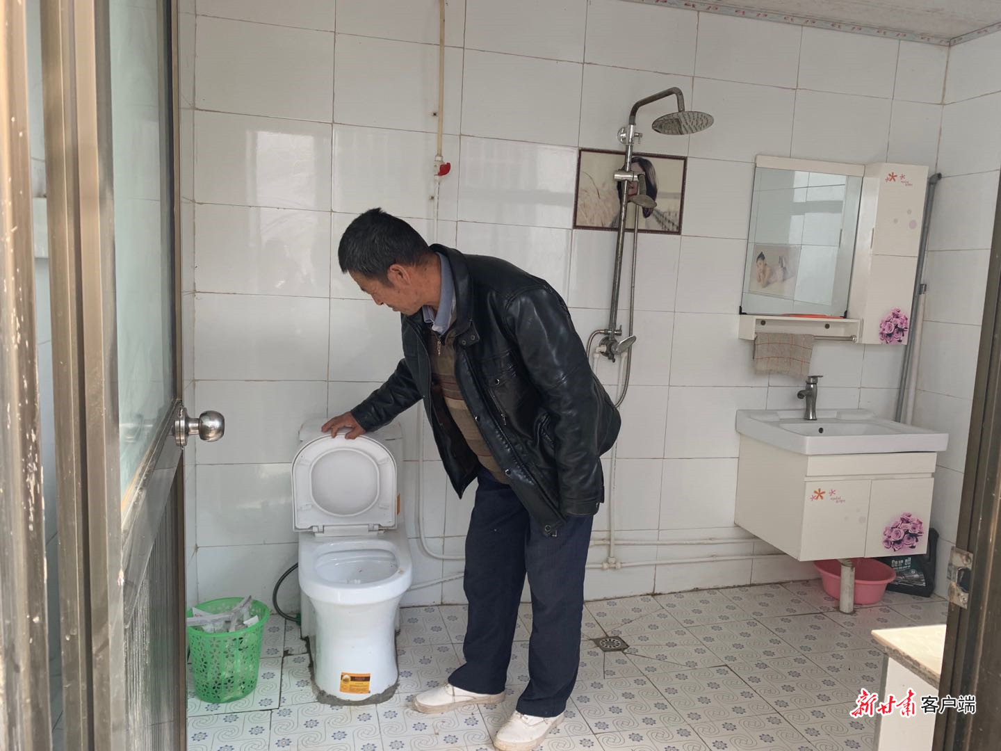 卫生间反臭味怎么样能彻底解决